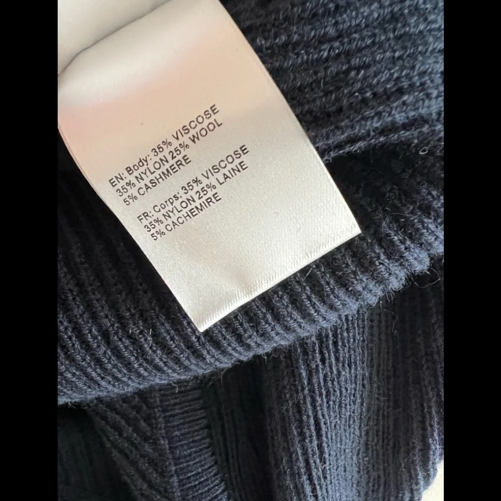 New pullover. Bodysuit sweater. - Picture 5 of 5